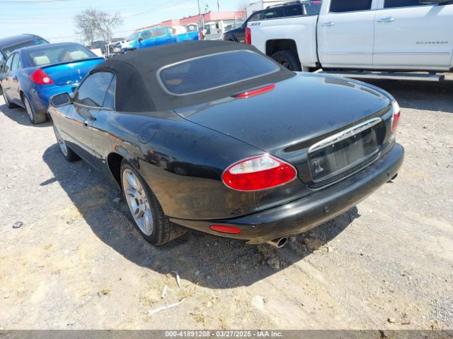 2001 JAGUAR XK8 SAJDA42C11NA13975 Photo 2