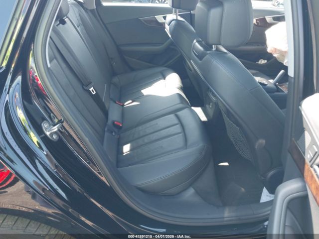 WAUDNAF47KA107169 Audi A4 45 Premium