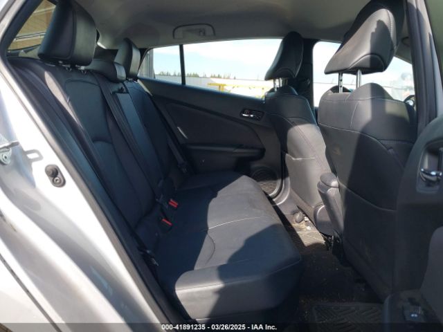 JTDKARFU1G3015572 Toyota Prius Three Touring