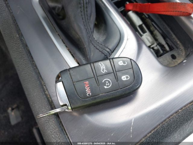 2C3CDXBG7LH100685 Dodge Charger Sxt Rwd
