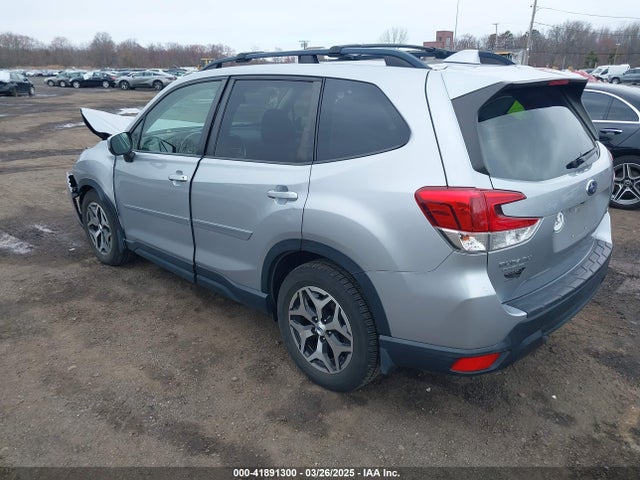 JF2SKAGCXKH423828 Subaru Forester Premium