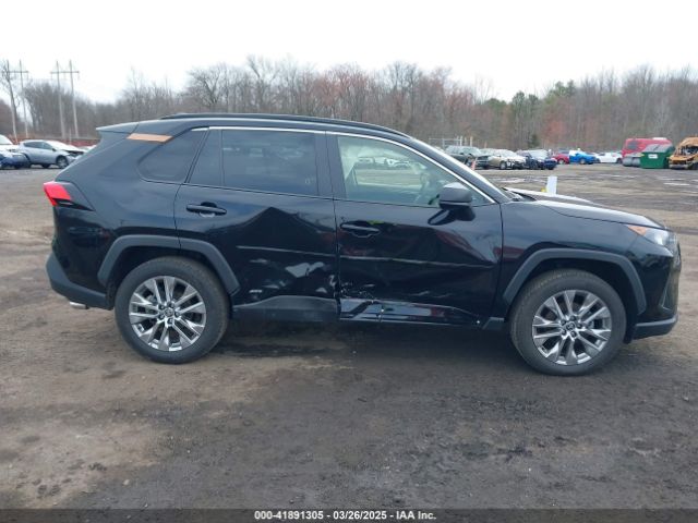 JTMLWRFV9ND161112 Toyota Rav4 Hybrid Le