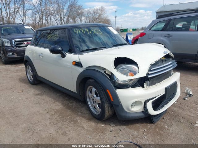 2011 MINI COOPER WMWSU3C58BT184415 Photo 0