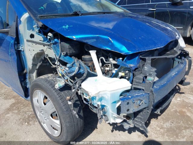 VNKKTUD39HA078852 Toyota YARIS L