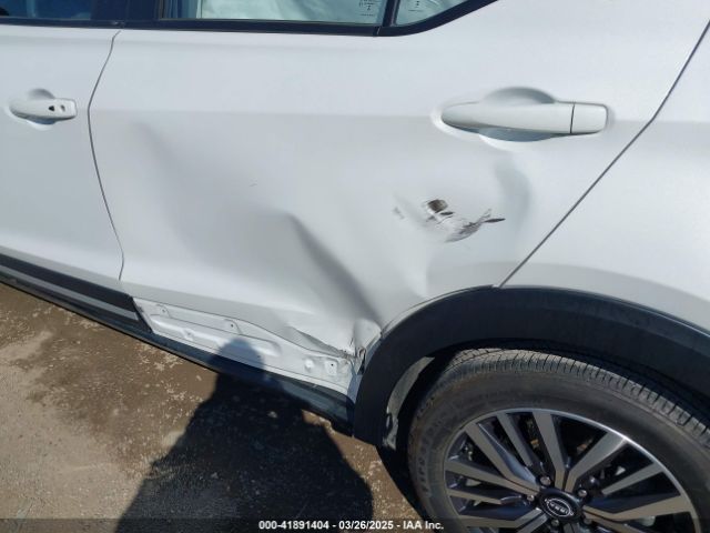 3N1CP5DV7PL541915 Nissan Kicks Sr Xtronic Cvt