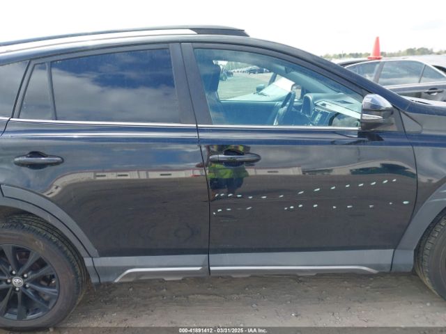 2T3RFREV1JW697044 Toyota Rav4 Adventure