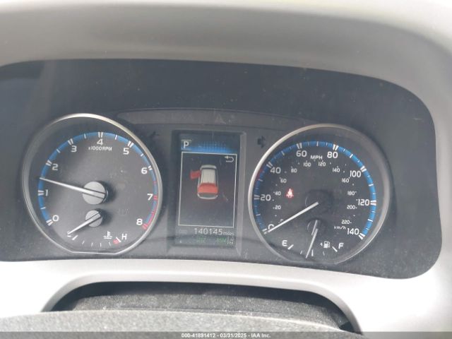 2T3RFREV1JW697044 Toyota Rav4 Adventure
