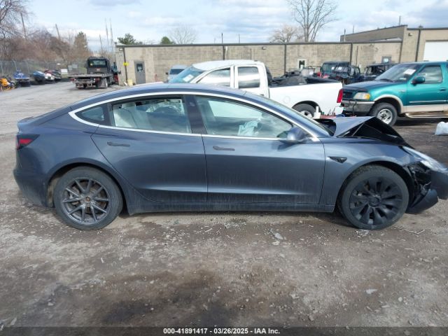 5YJ3E1EA8JF025866 Tesla Model 3 Long Range/mid Range