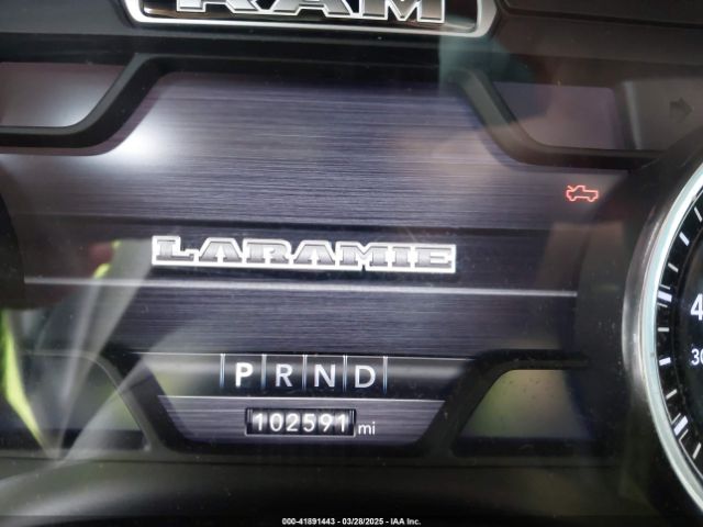 1C6RREJT1LN105809 RAM 1500 Laramie  4x2 5'7 Box