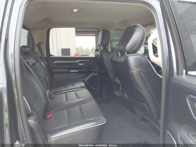 1C6RREJT1LN105809 RAM 1500 Laramie  4x2 5'7 Box