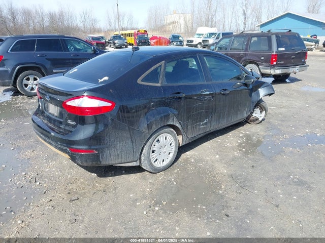 3FADP4AJ1EM221872 Ford 2014