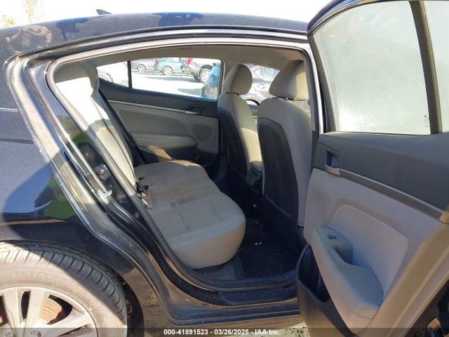 5NPD84LF1HH013520 Hyundai ELANTRA SE