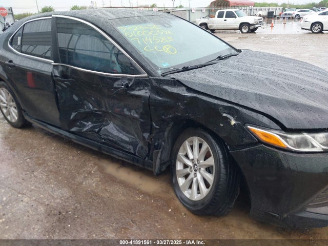 4T1B11HK1KU714583 Toyota CAMRY LE