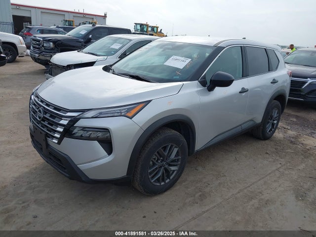 5N1BT3AA2RC718388 Nissan Rogue S Fwd