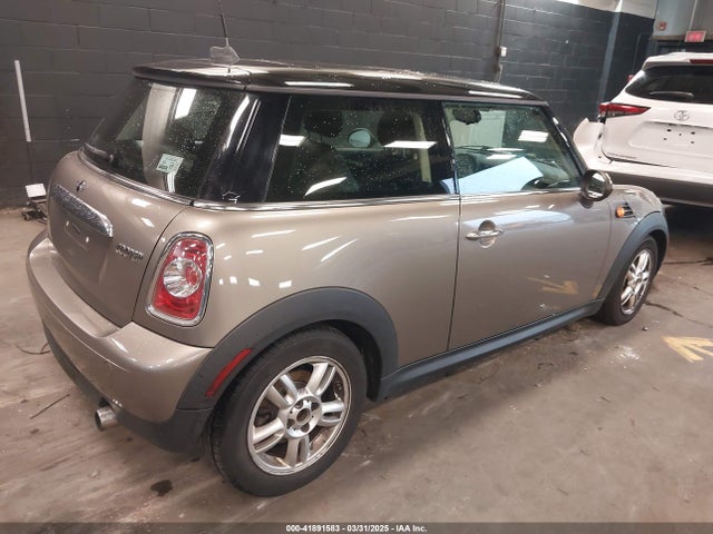 2013 MINI HARDTOP WMWSU3C55DT679450 Photo 3