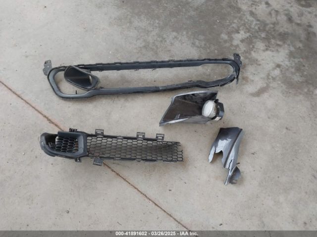 1C4PJLLX7JD556922 Jeep Cherokee Latitude Plus Fwd