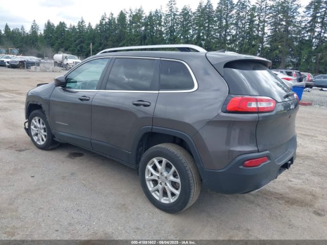 1C4PJLLX7JD556922 Jeep Cherokee Latitude Plus Fwd