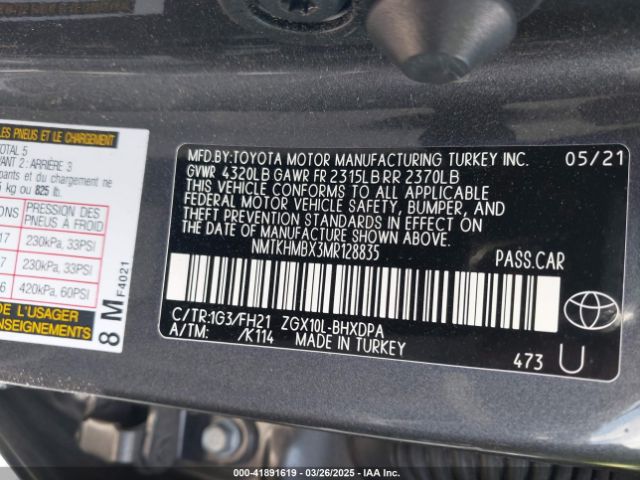 NMTKHMBX3MR128835 Toyota C-HR LE