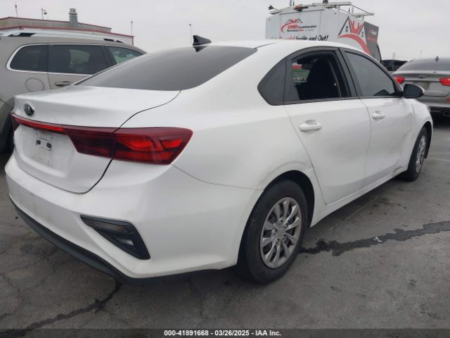 3KPF24AD2ME345167 KIA FORTE FE