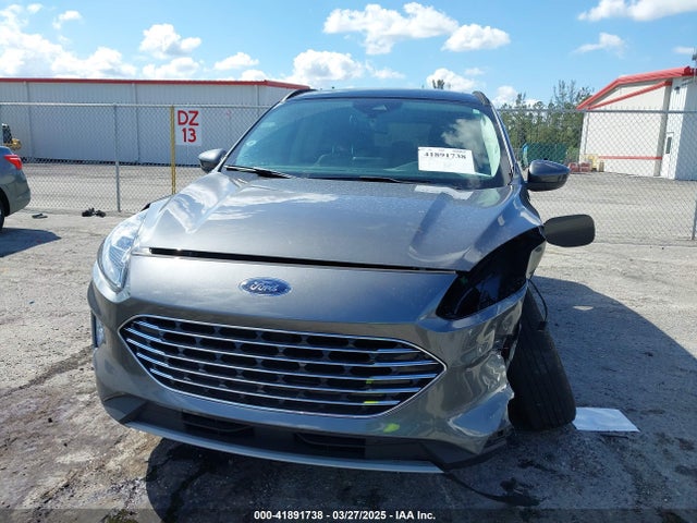 1FMCU0LZXNUB94916 Ford Escape Titanium Plug-in Hybrid