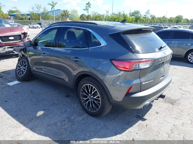 1FMCU0LZXNUB94916 Ford Escape Titanium Plug-in Hybrid