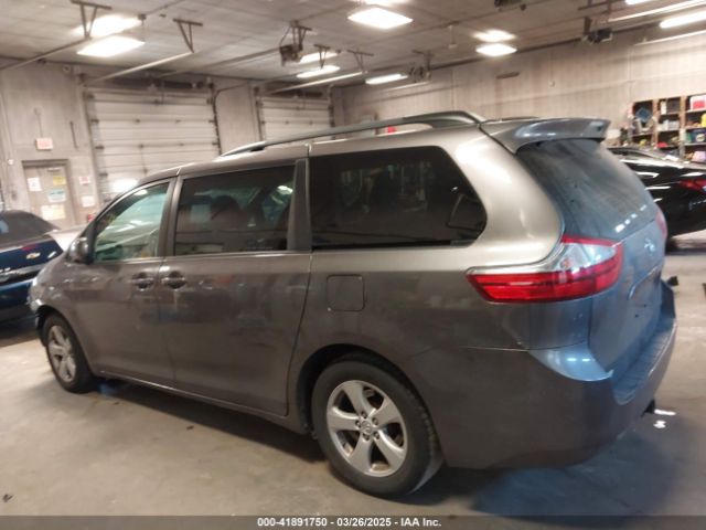 5TDKK3DC6FS652281 Toyota Sienna Le 8 Passenger