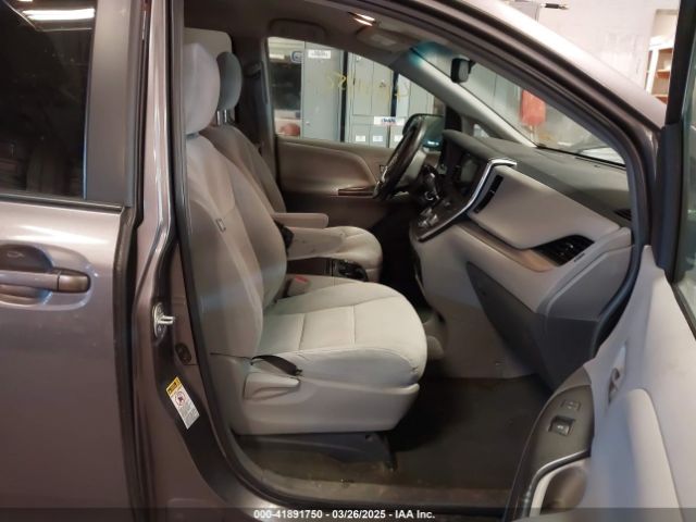 5TDKK3DC6FS652281 Toyota Sienna Le 8 Passenger