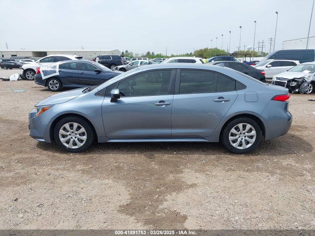 JTDEPRAE9LJ115291 Toyota COROLLA LE