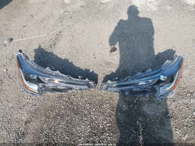 5YFB4MDE3SP253736 Toyota COROLLA LE