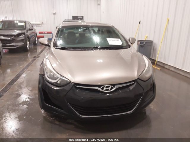 5NPDH4AE7FH559066 Hyundai ELANTRA SE