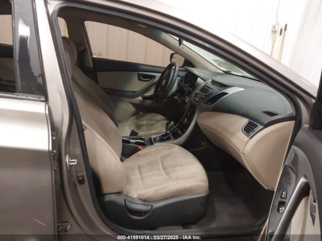 5NPDH4AE7FH559066 Hyundai ELANTRA SE