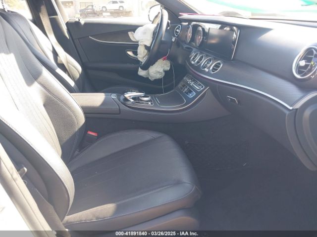WDDZF4JB1KA686212 Mercedes-Benz E 300