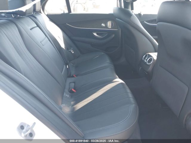 WDDZF4JB1KA686212 Mercedes-Benz E 300