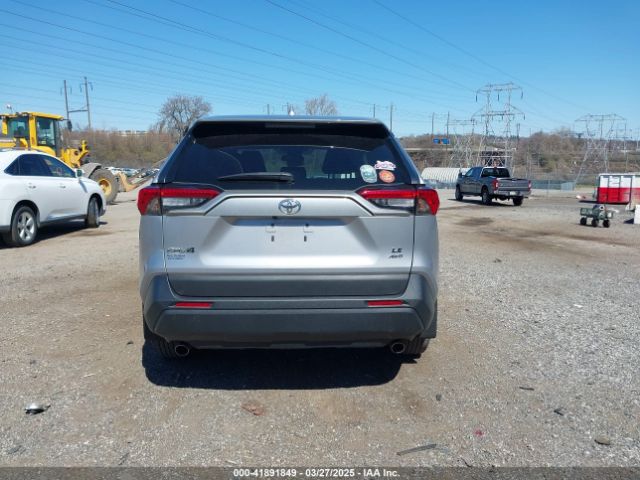 2T3G1RFV0PC325984 Toyota RAV4 LE