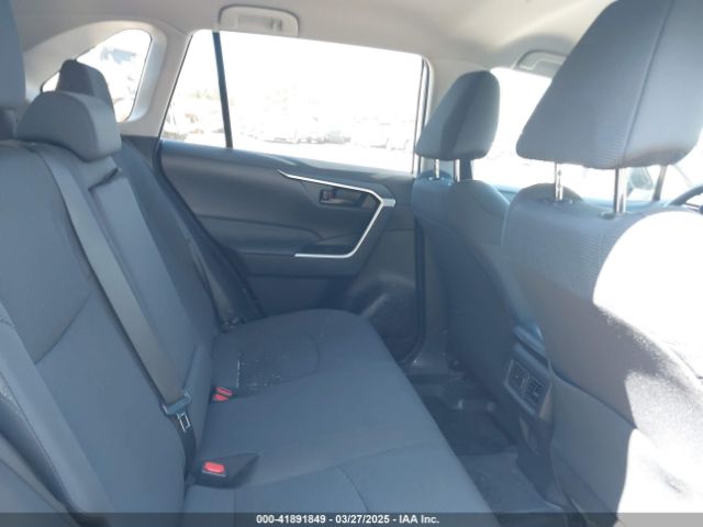 2T3G1RFV0PC325984 Toyota RAV4 LE
