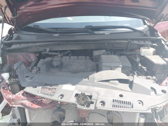 5TDZARFH5KS054593 Toyota Highlander Le