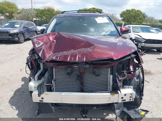 5TDZARFH5KS054593 Toyota Highlander Le