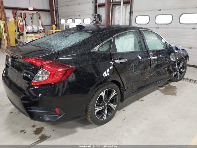 19XFC1F9XHE031496 Honda Civic Touring