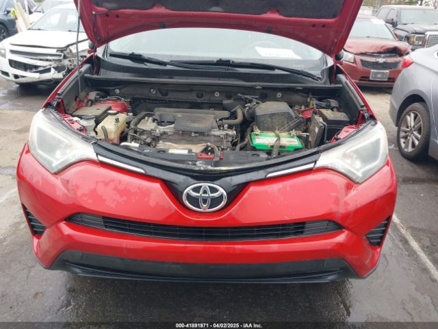 JTMZFREV6GJ078639 Toyota RAV4 LE