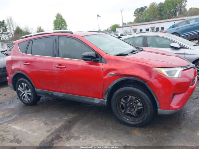 JTMZFREV6GJ078639 Toyota RAV4 LE