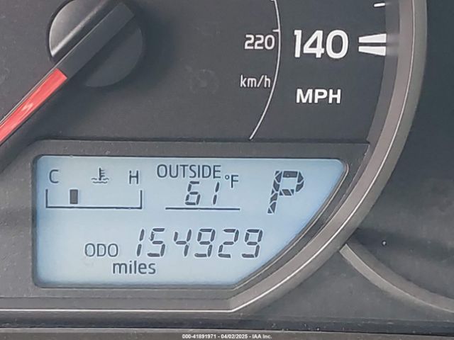 JTMZFREV6GJ078639 Toyota RAV4 LE