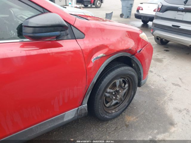 JTMZFREV6GJ078639 Toyota RAV4 LE