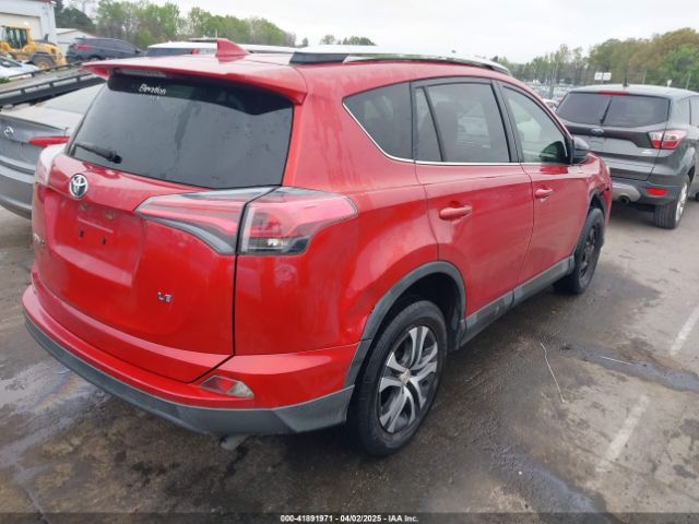 JTMZFREV6GJ078639 Toyota RAV4 LE