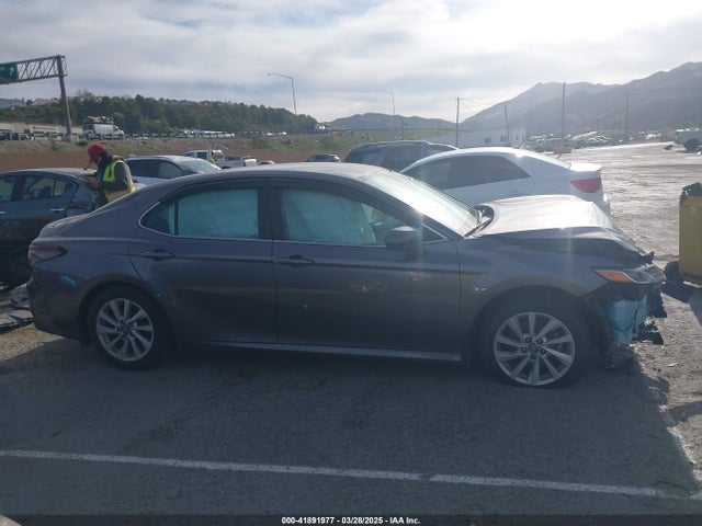 4T1C11AK3PU183912 Toyota CAMRY LE