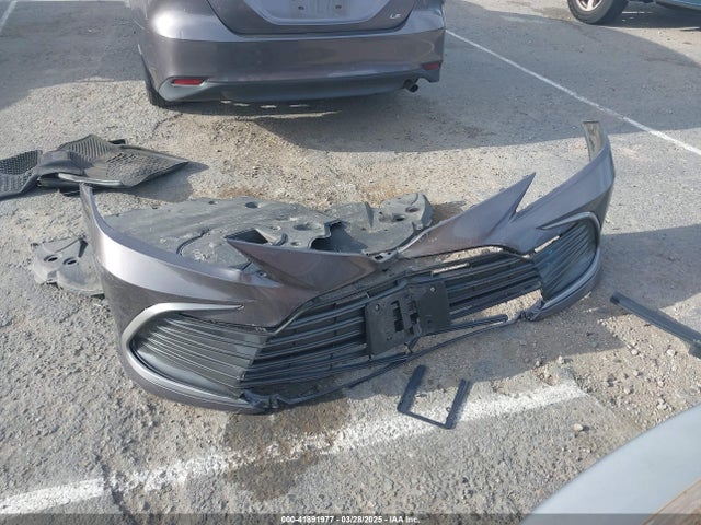 4T1C11AK3PU183912 Toyota CAMRY LE