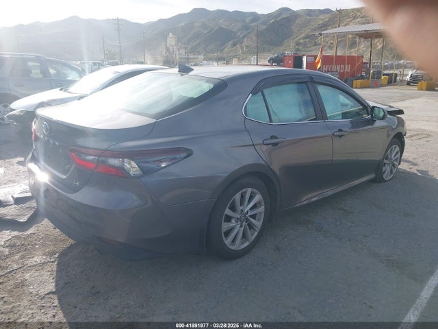 4T1C11AK3PU183912 Toyota CAMRY LE
