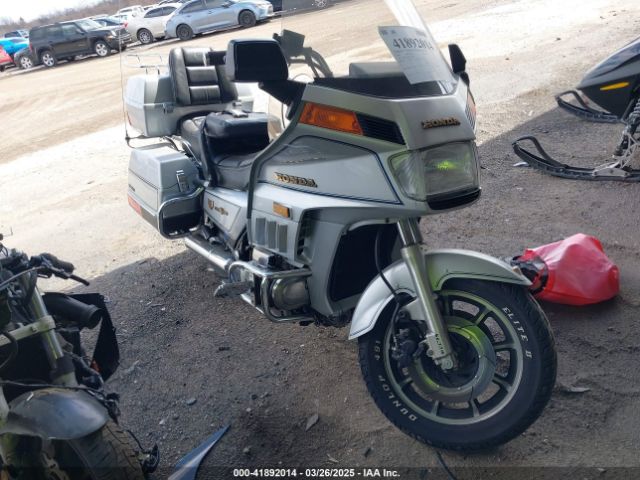 1985 HONDA GL1200 1HFSC1444FA100856 Photo 1