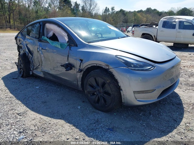 2024 TESLA MODEL Y 7SAYGDED2RA320291 Photo 0