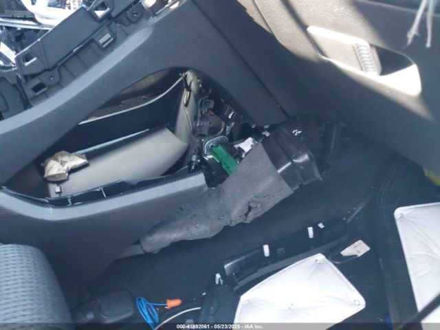 5NMS14AJ8NH443864 Hyundai Santa Fe Se