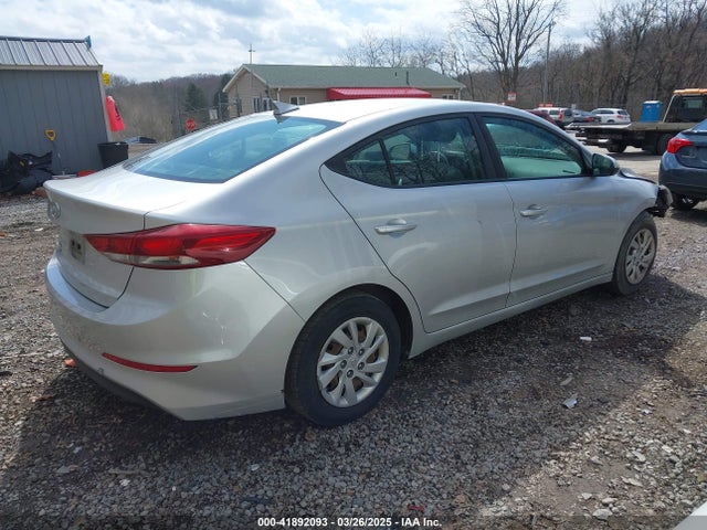 5NPD74LF4HH069261 Hyundai ELANTRA SE